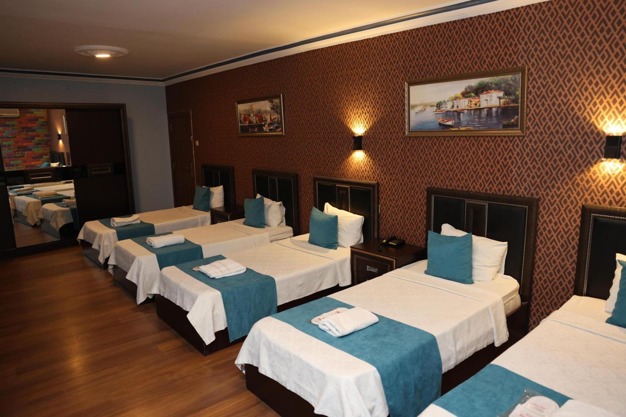 Adana Saray Hotel Buitenkant foto