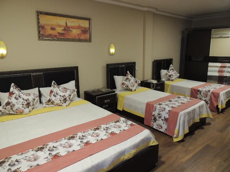 Adana Saray Hotel Buitenkant foto